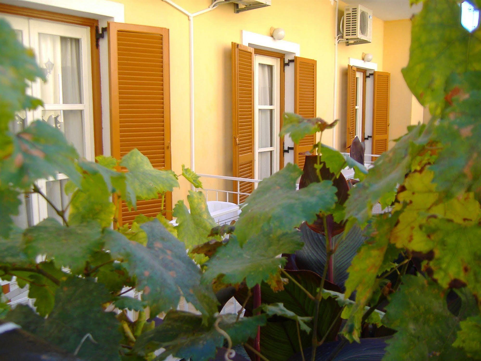 Rantos Apartments Kávos Exterior foto